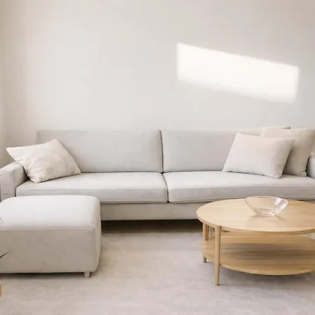 Leilighet C - Light 2 - Sunny Balcony And Free Parking *