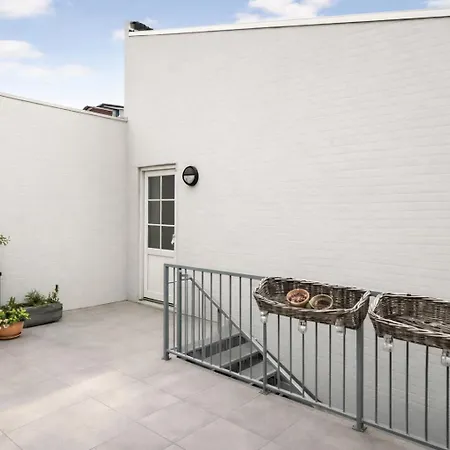 C - Light 2 - Sunny Balcony And Free Parking * אודנזה