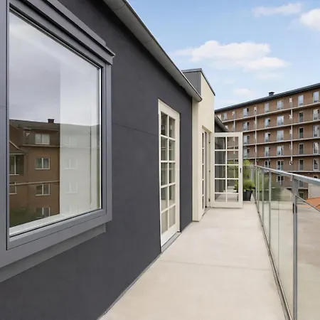 דירה C - Light 2 - Sunny Balcony And Free Parking *