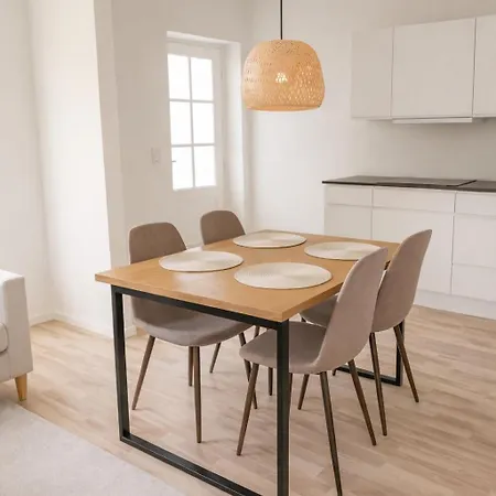C - Light 2 - Sunny Balcony And Free Parking Odense